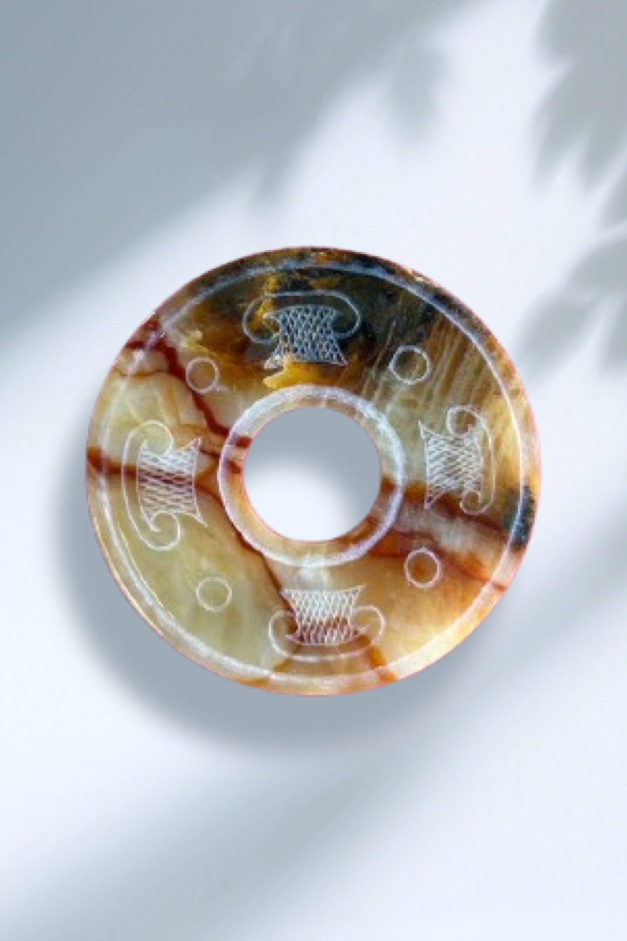 汉代五彩玉佩①